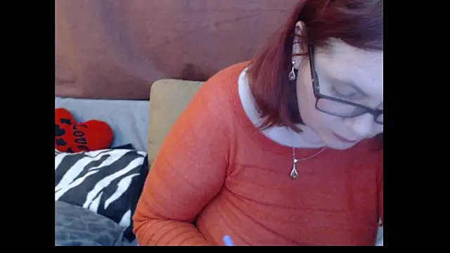 PlayfullMature Live XXX Chat