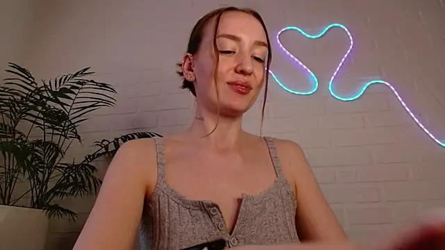 WhitePrincessLuna's Live XXX Chat