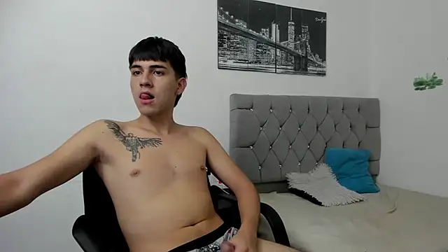 _1DERECK Webcam-Show