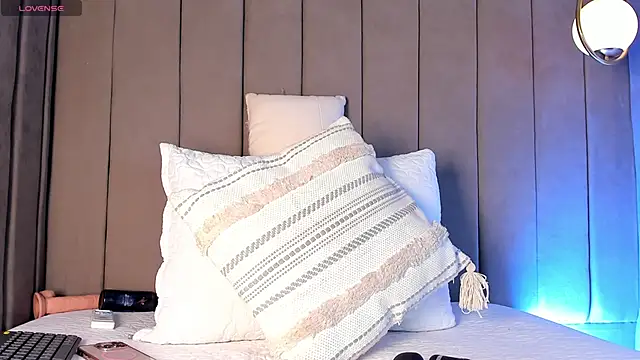 Elise_Diamond live XXX chat