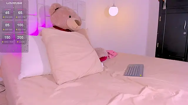 عرض كام CodyTwink