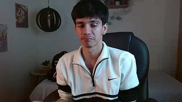 AmethystShadow17: онлайн-секс-чат