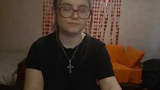 Miyabeee Adlı Modelin Canlı XXX Sohbeti