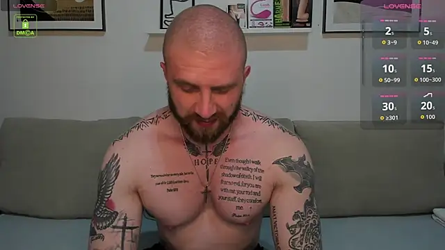 Gerard_Finbar Show in webcam