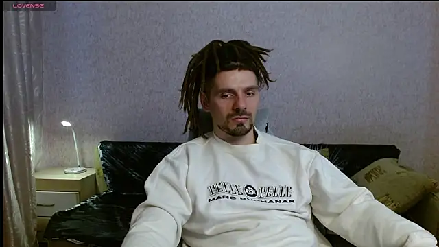 Aestheticguy101 现场XXX聊天