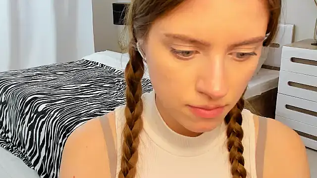 Erica_Kiss Obrolan Langsung XXX