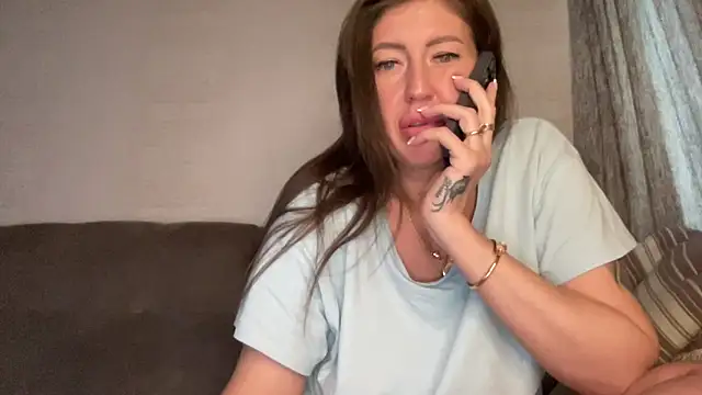 Chat +18 de Avtosluts777 ao vivo