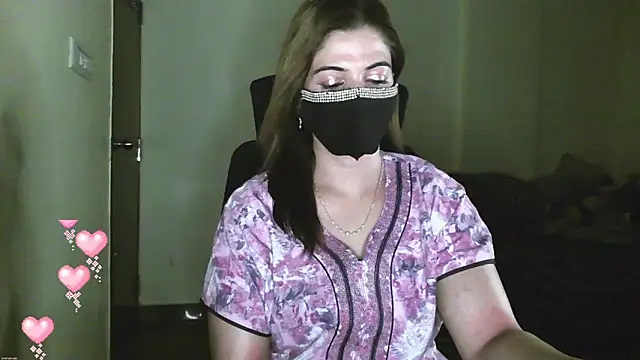 Chat +18 de Cute_Sonii ao vivo