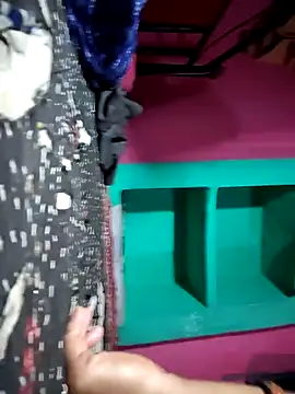 Monika_thakurr Pertunjukan Webcam