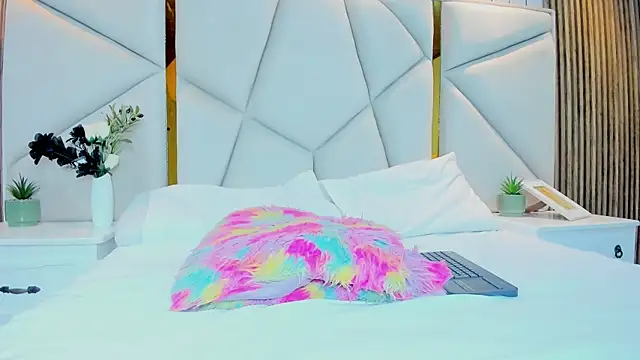 rebeca_brown_のウェブカメラショー