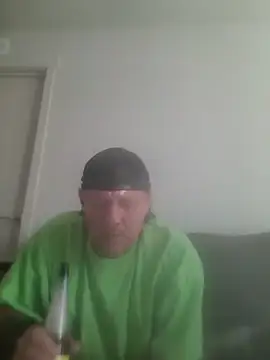 yourMasterisBored live XXX chat