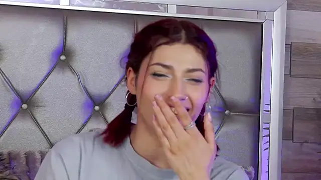 LunaHart: απευθείας συνομιλία ΧΧΧ