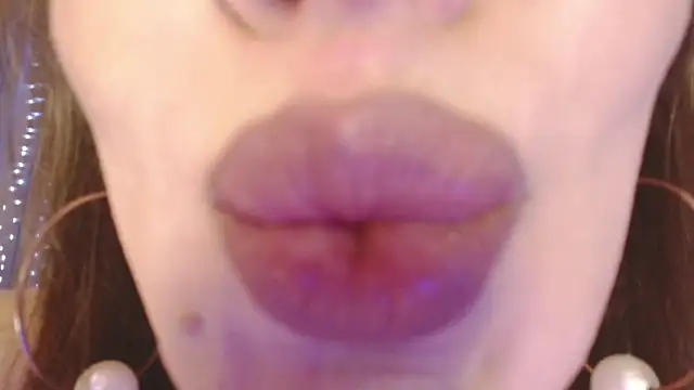 julia_renard: онлайн-секс-чат