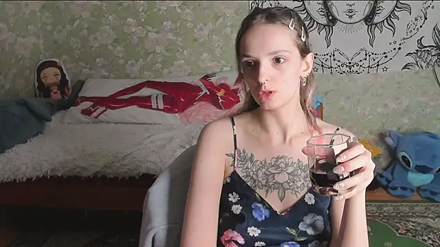 Chat +18 de Cutie_Adelia ao vivo