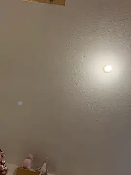 Chatroom XXX en direct de Vivi_Kvsh