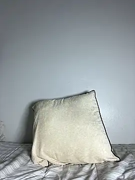 دردشة Moonzy77 الجنسية المباشرة