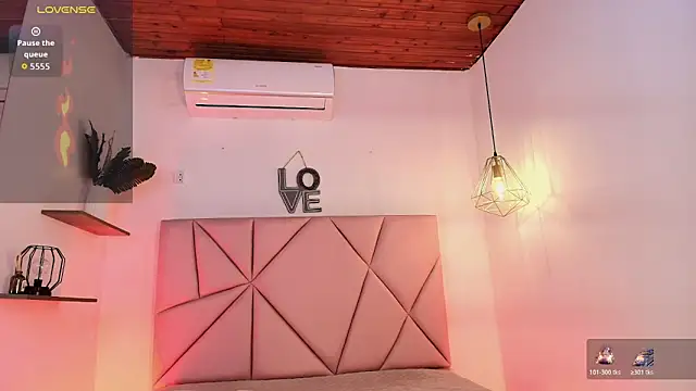 emily_burton18 Obrolan Langsung XXX