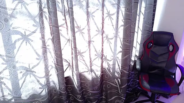 lil_moon1 Adlı Modelin Canlı XXX Sohbeti