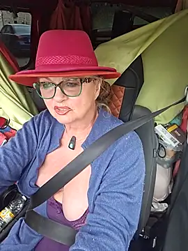 Hot-Muci Obrolan Langsung XXX