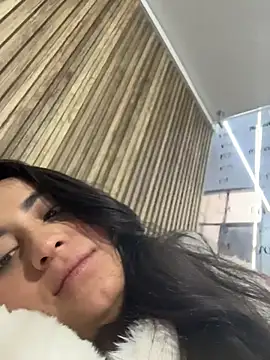 Antonella_Julieta Chat XXX in diretta