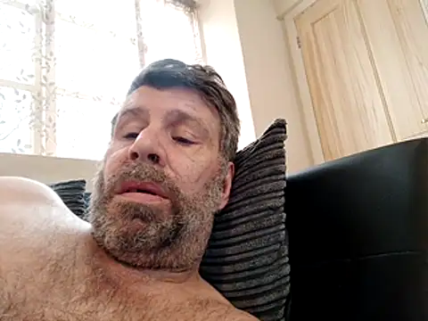 Chatroom XXX en direct de stud2512