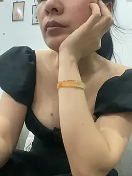 Ivy_Trix2 Chat XXX in diretta