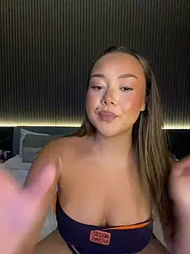 mayakitsune69's Webcam Show