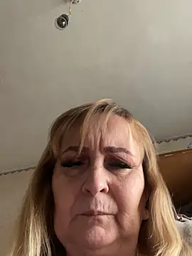 Irina2909@xh Pertunjukan Webcam