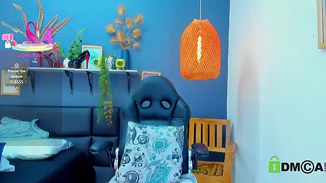 Chatroom XXX en direct de yessila_parker