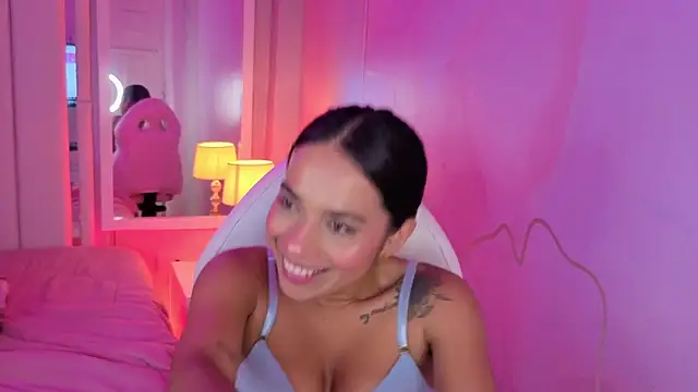 carol_69 Adlı Modelin Canlı XXX Sohbeti