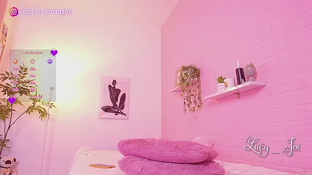 Chat +18 de Lucyanajoi ao vivo