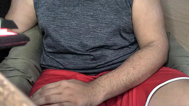 chubbygamer26 Adlı Modelin Canlı XXX Sohbeti