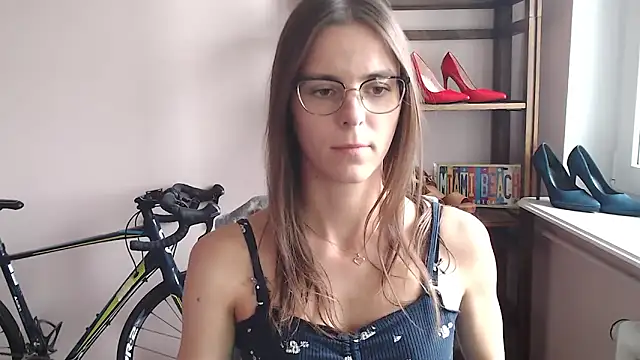 love_megi 现场XXX聊天