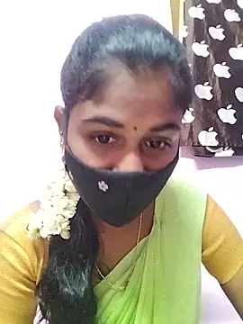 Tamil_Hot_RoyalQueen Pertunjukan Webcam