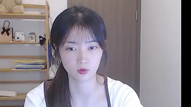 Mimi-cnbaby: онлайн-секс-чат