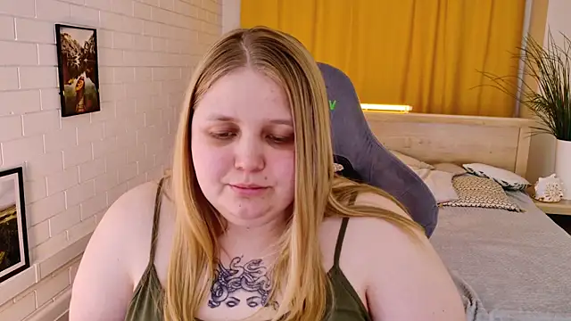 SladaDell Live XXX-chat