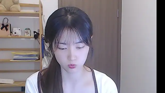 Mimi-cnbaby Chat XXX in diretta