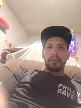 mrbigone45 Show in webcam