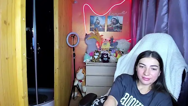 Fiery_Brunette_ Obrolan Langsung XXX