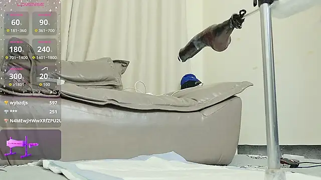 fox-yiyi's Webcam Show