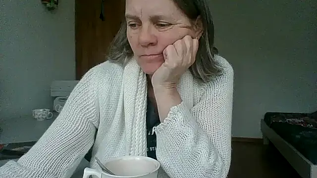 Laura_Sensuale Pertunjukan Webcam