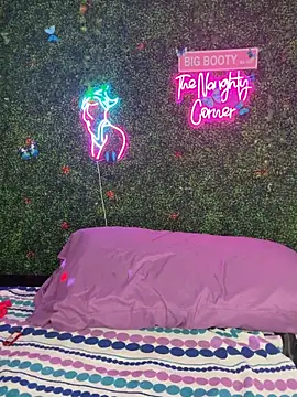 RenaThickAss' Webcam Show