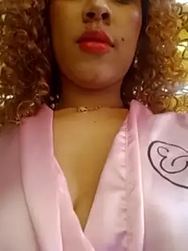 Sienna_brunette Obrolan Langsung XXX