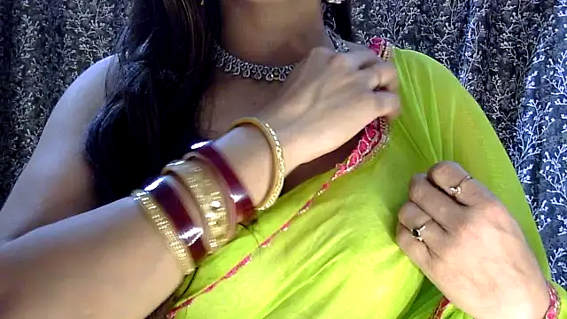 Exotic_tanvi's Webcam Show