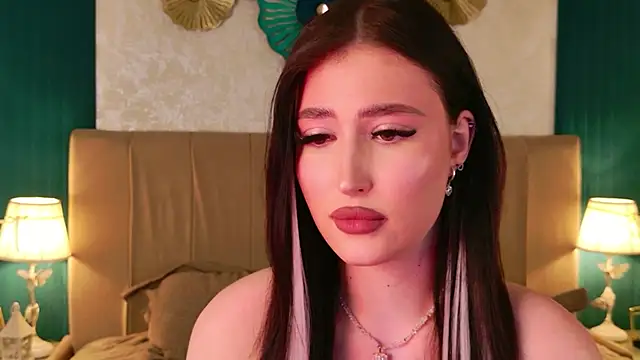 Chatroom XXX en direct de EmmaLawrens