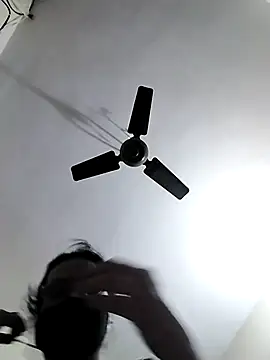 Falguni45454's Webcam Show