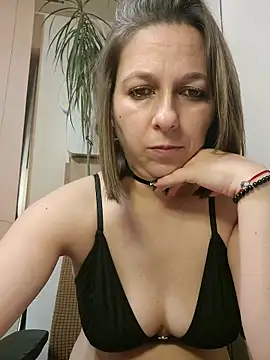 AdaJoy Webcam show