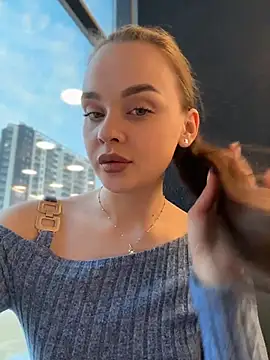 KristiRich Adlı Modelin Canlı XXX Sohbeti