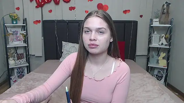 LaraPika 现场XXX聊天