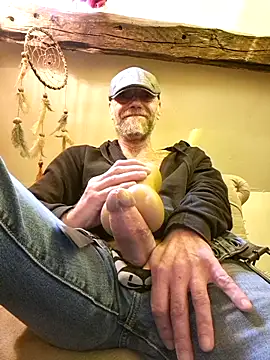 eddouxxx78 网络视讯表演